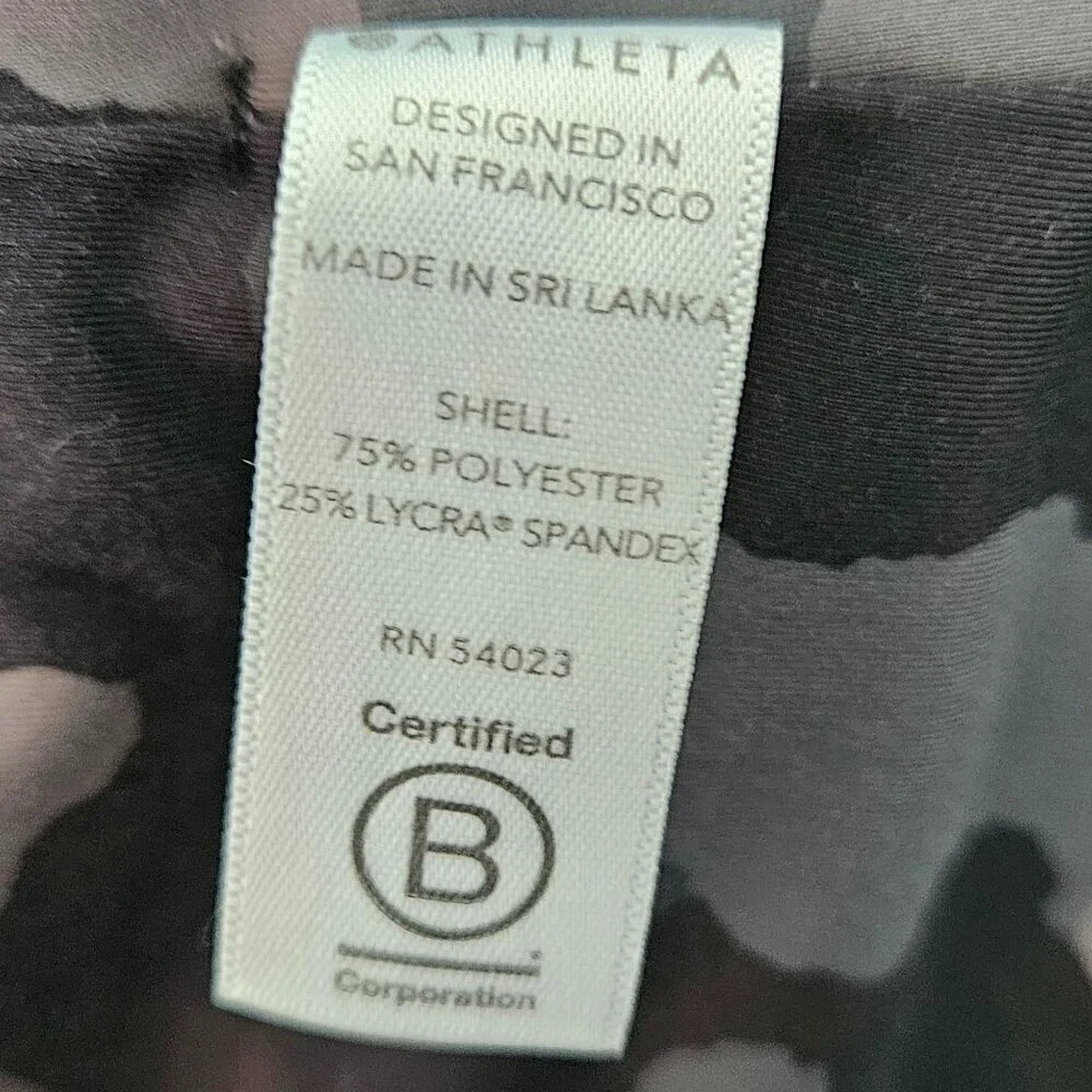 ATHLETA Lightning Camo 7/8 Tight Legging Black/Gray L 487500-00